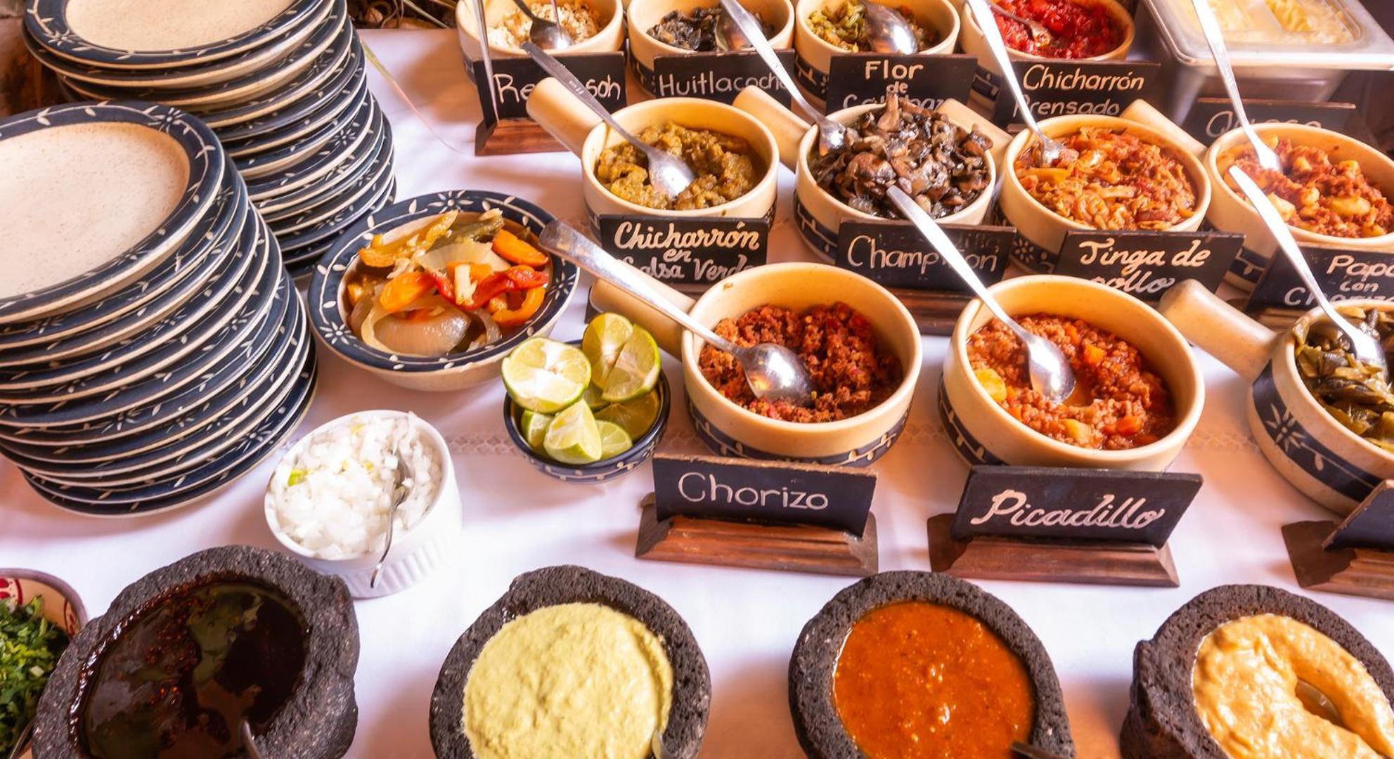 Meson De Leyendas Breakfast & Downtown Valle de Bravo Bagian luar foto